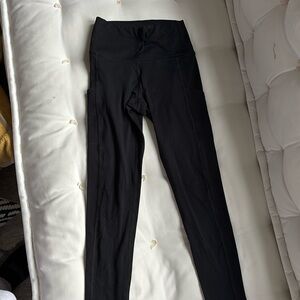 Black aerie leggings with pockets